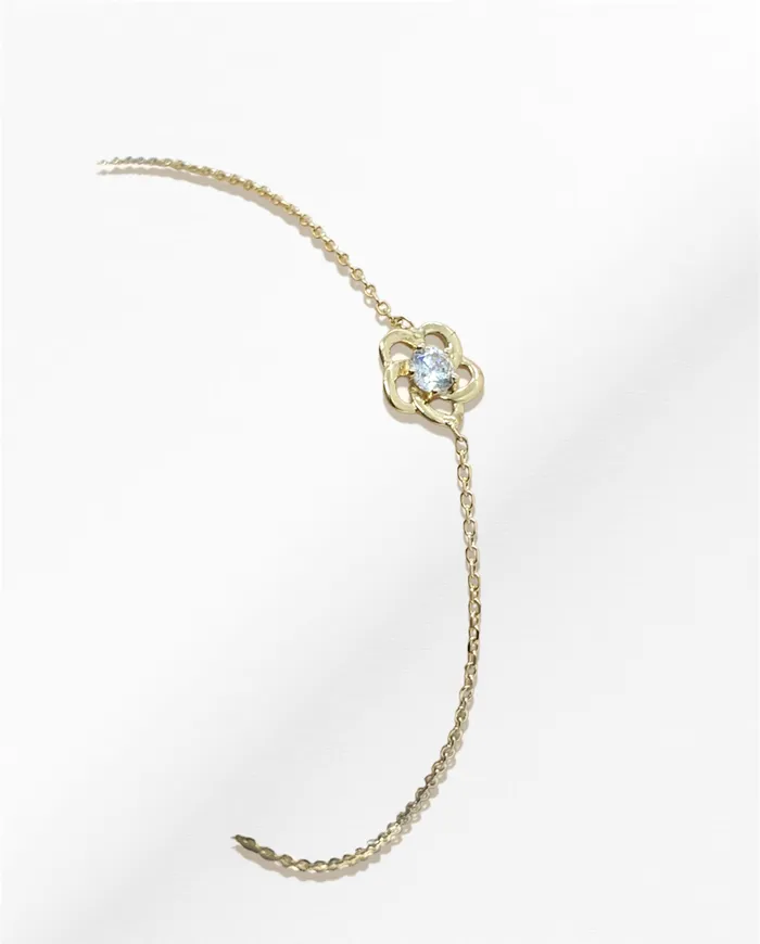 JCM DESIGN JEWELRY Bracelets 14K 010ct tw Flower Bracelet with Diamond