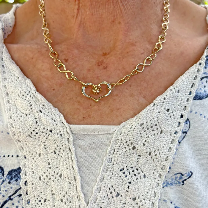 Infinity Heart Necklace Crucian Gold Necklaces Infinity Heart Necklace Crucian Gold Necklaces