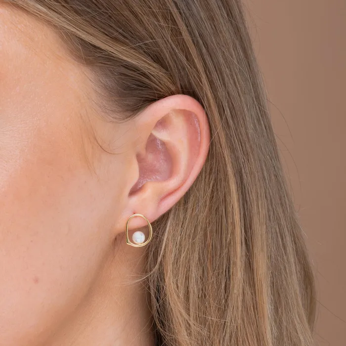 Earrings Camile Stone Floating Pearl Circular Stud Earrings Earrings Camile Stone Floating Pearl Circular Stud Earrings