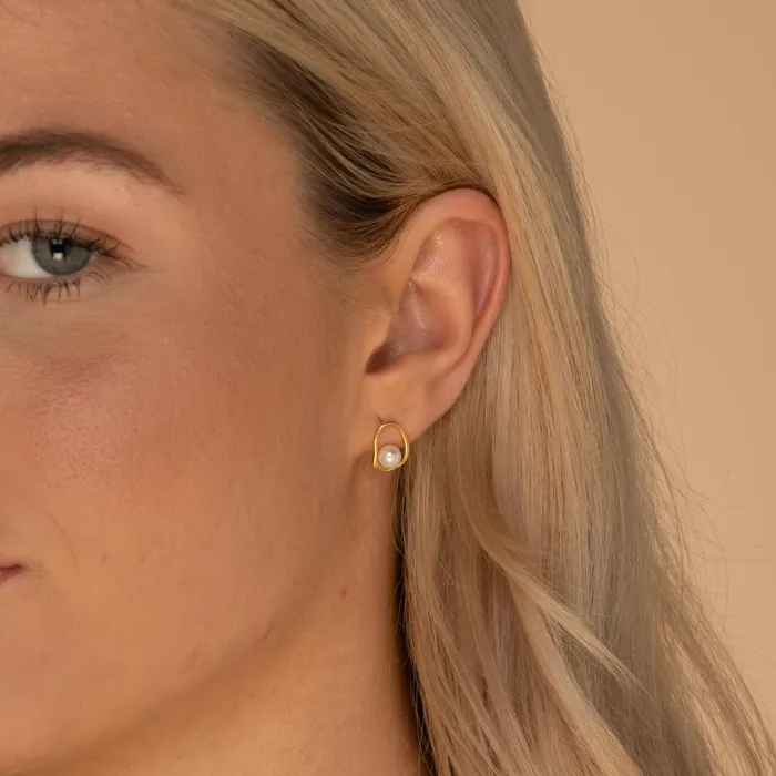Earrings Camile Stone Floating Pearl Circular Stud Earrings Earrings Camile Stone Floating Pearl Circular Stud Earrings