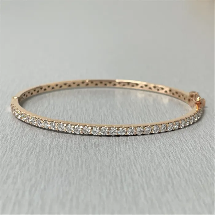 Beauvince Earrings Forever Diamond Bangle 160 ct Diamonds in Rose Gold