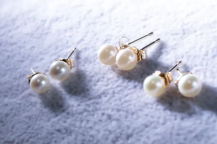 Crown Jewels Coin 35mm Pearl Stud Earring Special Earrings